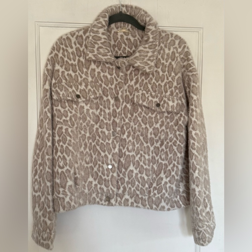 Mystree Leopard Print Fuzzy Jacket